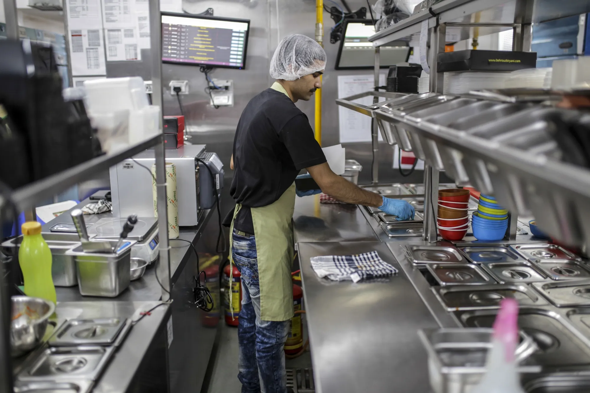 Behind the Delivery Boom: How Cloud Kitchens Are Quietly Making Money in India
