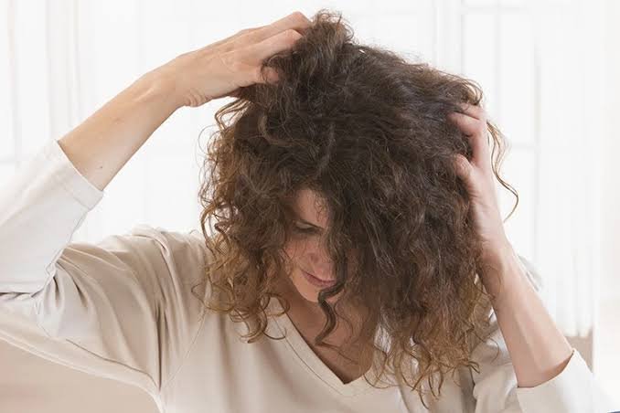 Unpleasant skin irritation after bathing